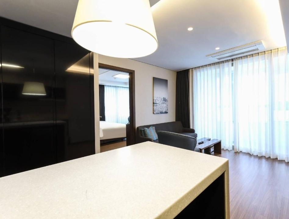 Haeundae Wide Ocean View & Residence Busan Eksteriør billede