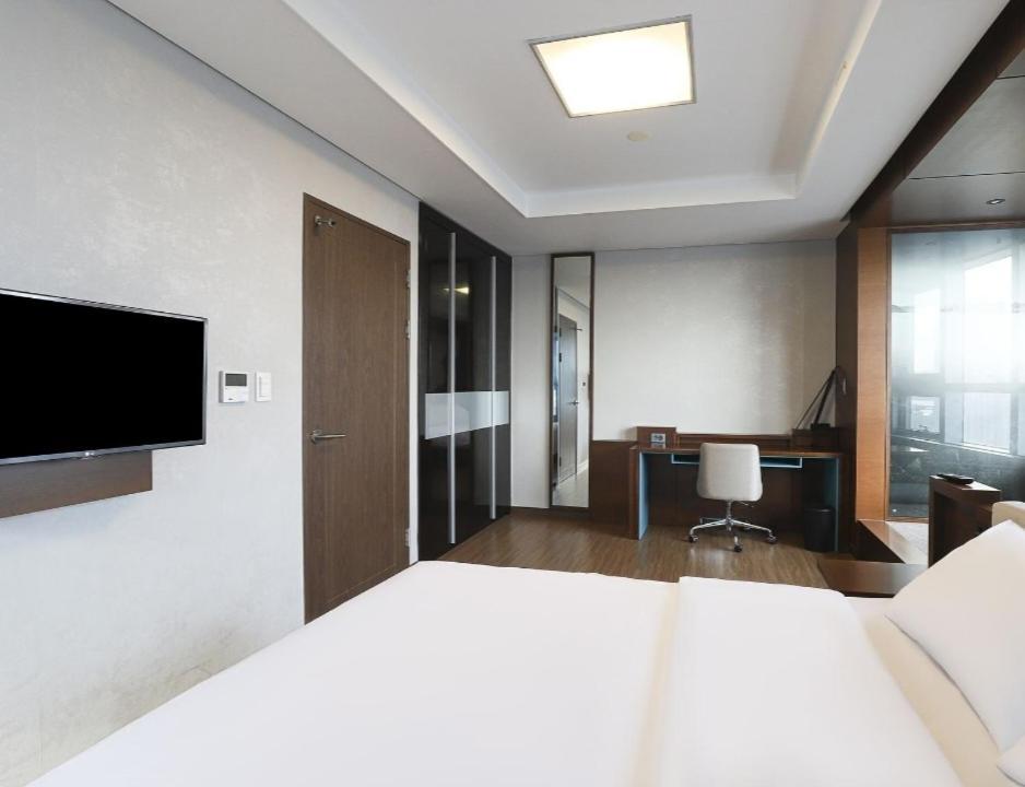 Haeundae Wide Ocean View & Residence Busan Eksteriør billede