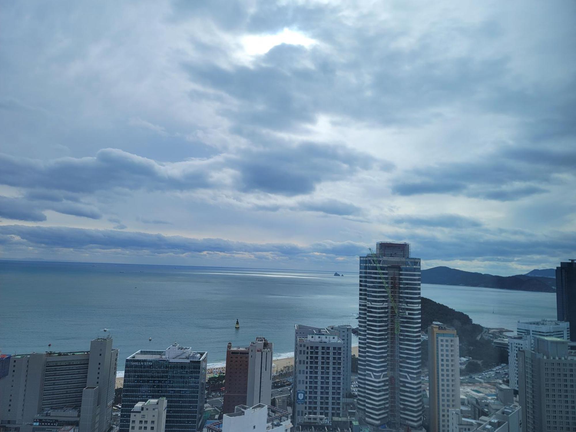 Haeundae Wide Ocean View & Residence Busan Eksteriør billede